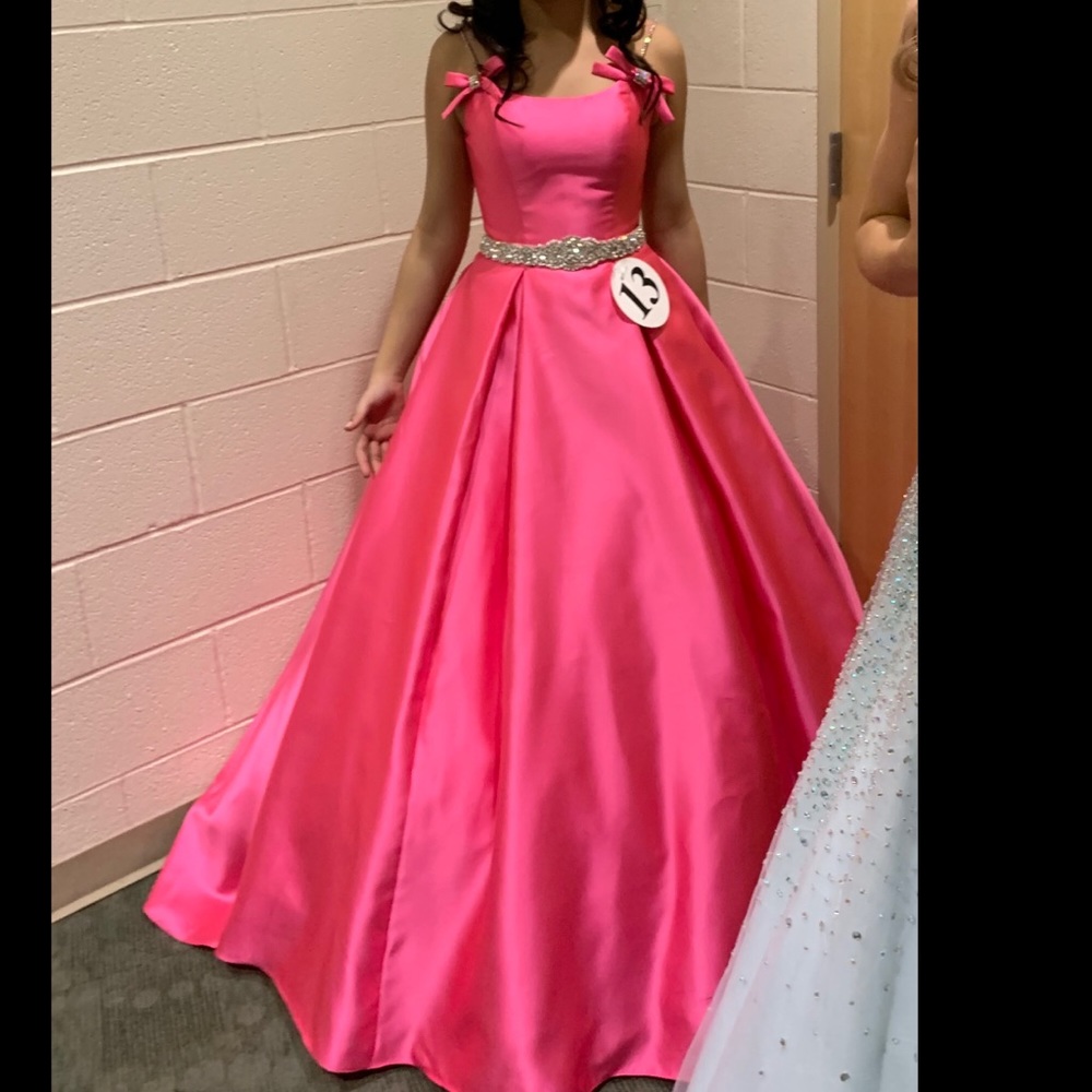 Gorgeous Jovani satin pageant dress sz 2